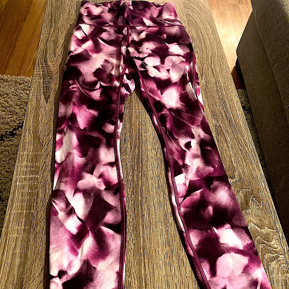 Lululemon running pants pink and black pattern